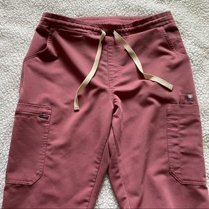 Figs Mauve Yola skinny scrub pant - small tall